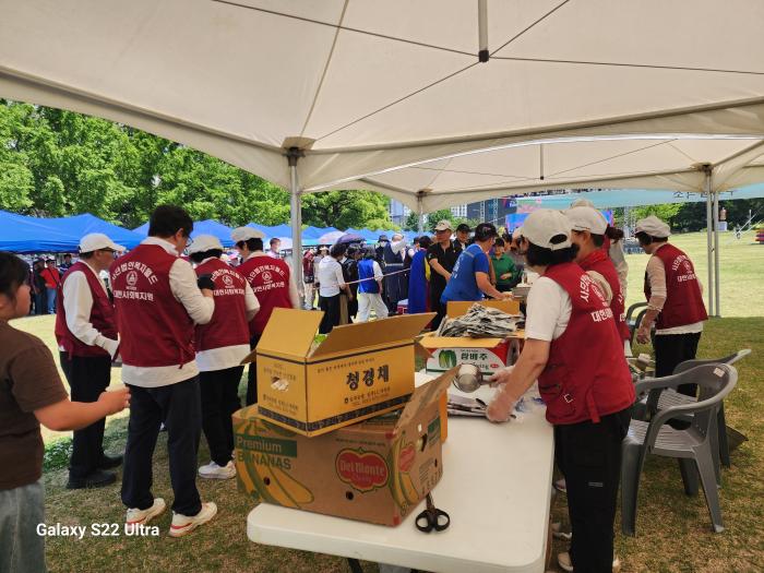 제18회 대전시민연등문화축제, 대한사회복지원의 따뜻한 나눔으로 빛나다 기사 이미지
