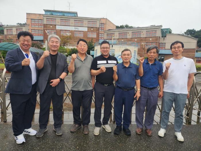 서신면 관계자들, 폐교된 옛 제부초 공익 활용 뜻 모아  기사 이미지
