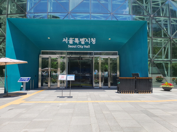 서울시–AZ 협력 첫 결실...글로벌 진출 이끌 바이오 스타트업 2곳 선정 기사 이미지