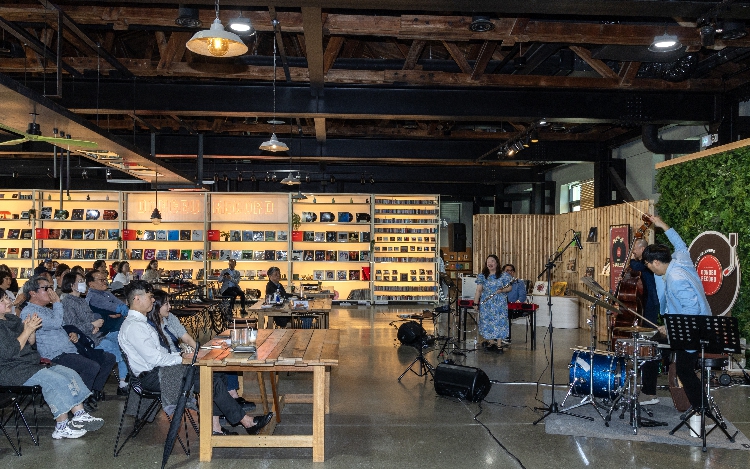 청주시 동부창고 카페C, 3년 연속 '우수 카페' 선정 기사 이미지